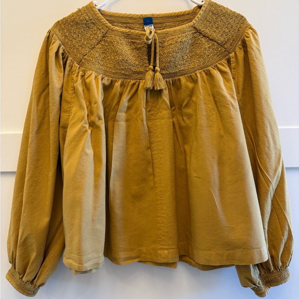 Mustard Sz L bohemian embroidered neckline cropped pleated blouse tassel closure